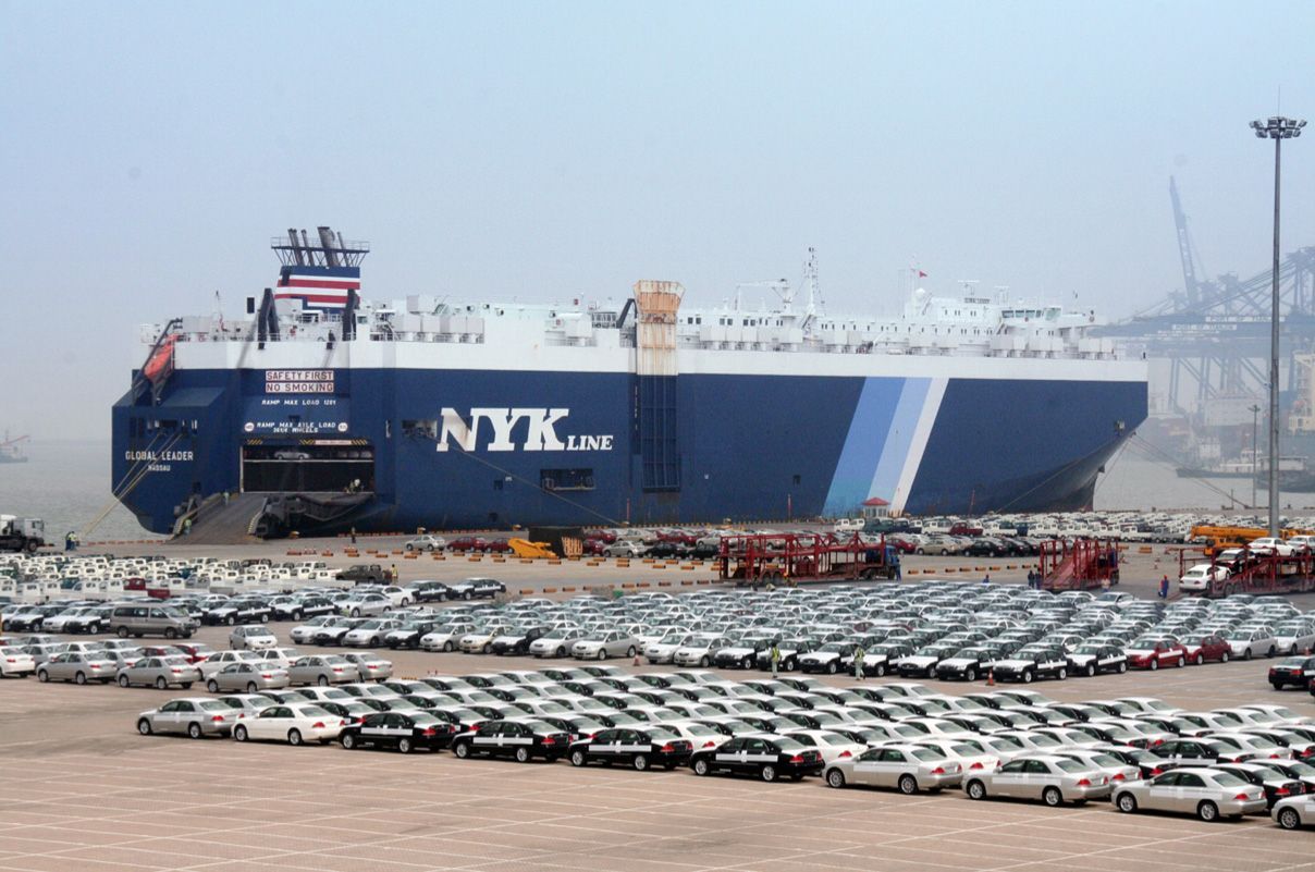 Судно ро ро. Корабль NYK line. NYK Logistics контейнер. Ro - ro NYK. NYK судоходная компания.