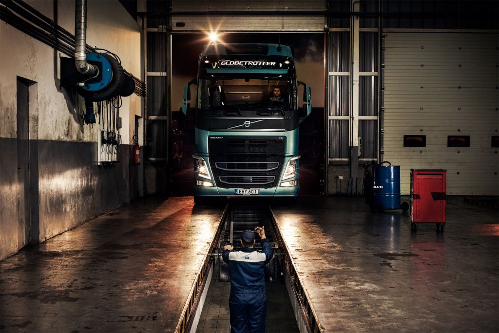 daniel_griffel-volvo_trucks-04.jpg